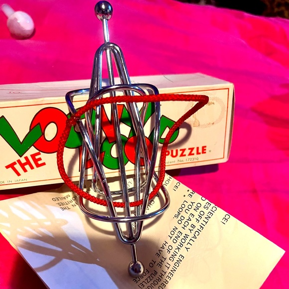 Vintage “The Loony Loop” puzzle. - Picture 1 of 3